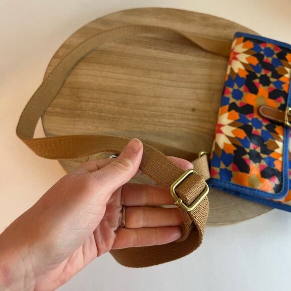 Fossil Bright Printed Indie Floral Slim Medium Crossbody Bag - Picture 6 of 14